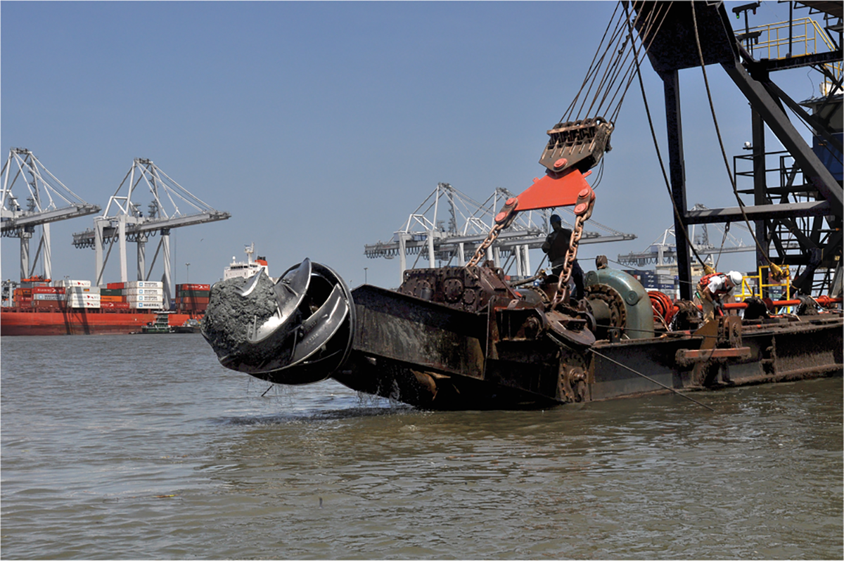 Dredging the Savannah shipping channel. Photo courtesy of the U.S. Army Corps of Engineers.