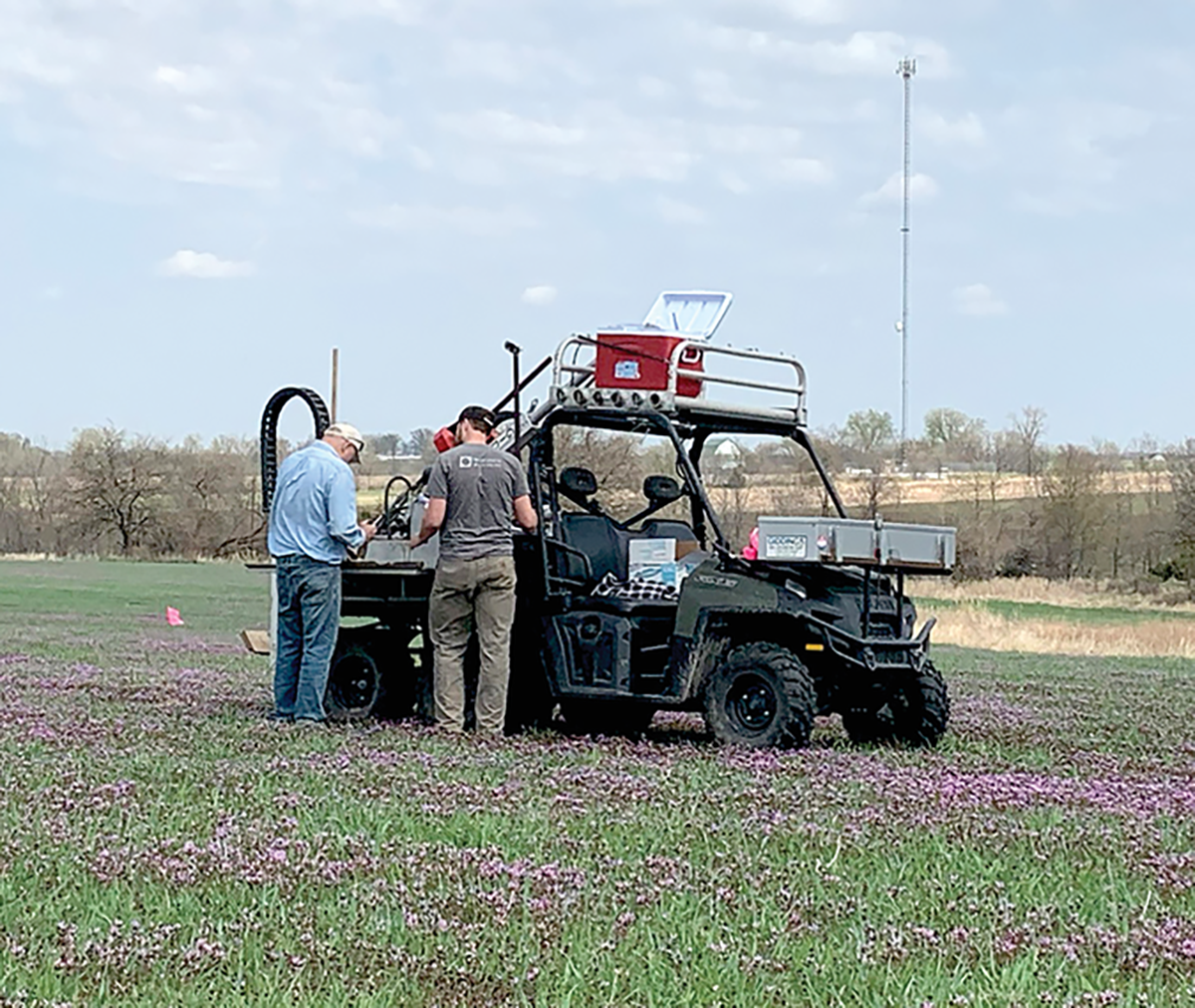Co-authors Newell Kitchen, a soil scientist with USDA-ARS (left), and Jeffrey Svedin, an agronomist with AgriNorthWest and lead author on the study, collect soil samples from a cornfield in central Missouri. Photo by Matthew Henry.