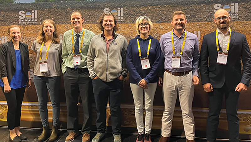 Student group photo at the SSSA booth. Photo by Fatemeh Izaditame.