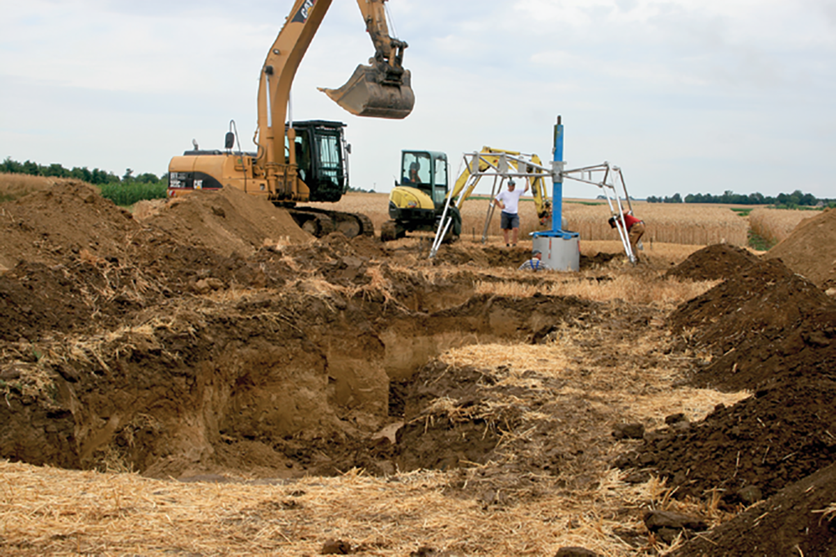 Lysimeter extraction at the original site in Dedelow, Germany. Photo by Wilfried Hierold/Leibniz Centre for Agricultural Landscape Research (ZALF).