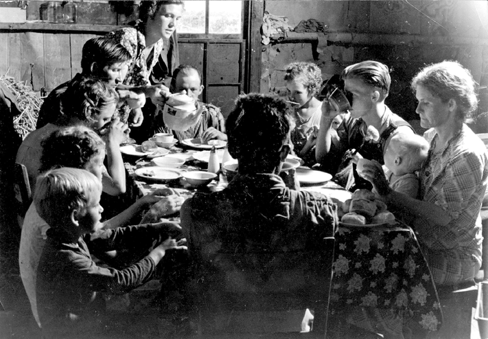 Throughout human history before WWII, large extended families lived and did everything together, having a commitment to support each other over all of lifeâs ups and downs. Photo by Louise Boyle (courtesy of Flickr/Kheel Center) and reprinted here under this license: https://creativecommons.org/licenses/by/2.0/.