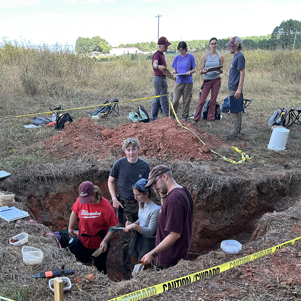 Scene from the 2025 Southeast Regional Collegiate Soils Contest. Photo by John Kelley.