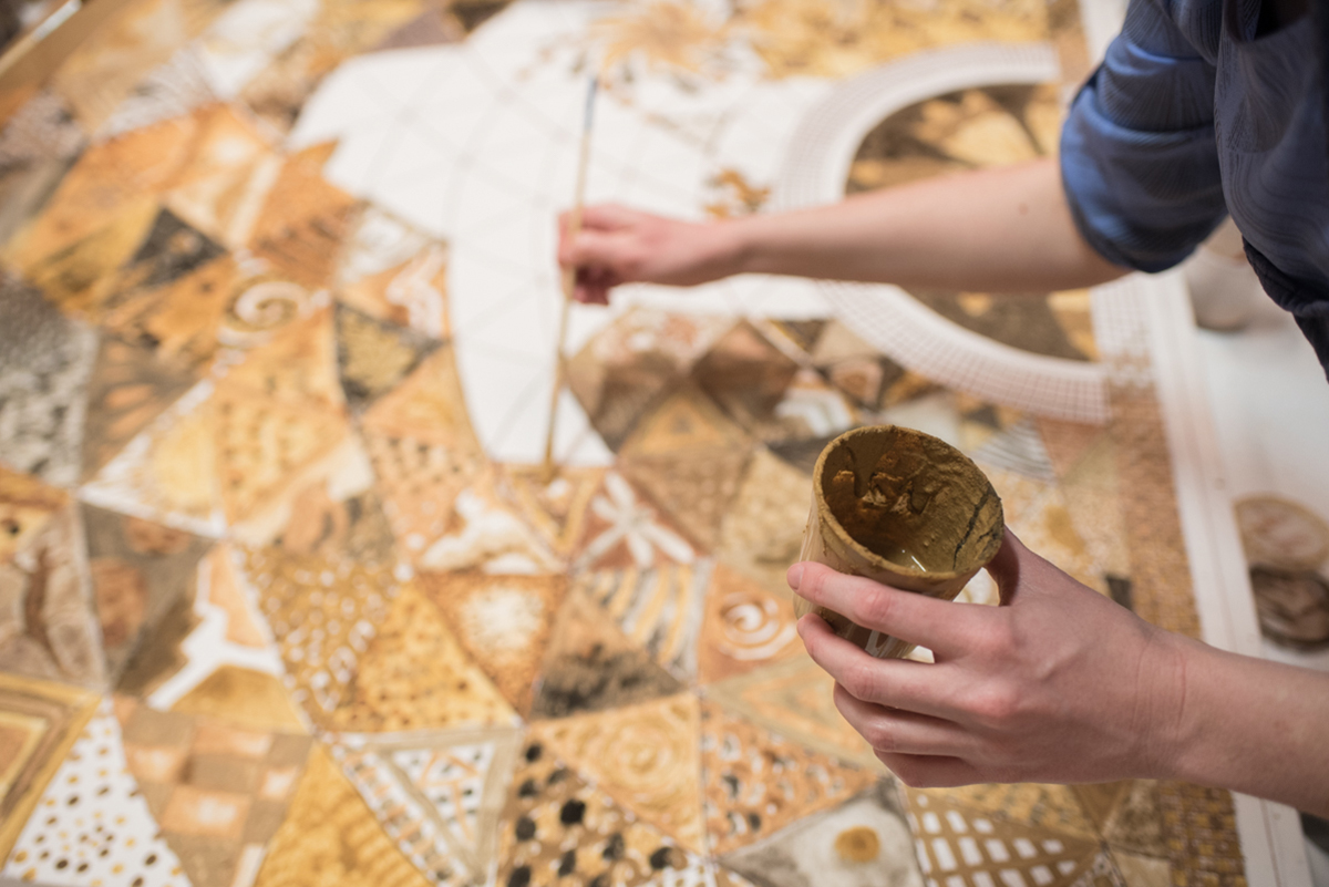 Soil painting as an effective way to share soil science knowledge. Photo by Matt Hayes. 