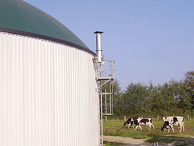 Anaerobic digester. Source: Wikimedia Commons/Vortexrealm.