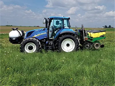 Research planter equipped with hydraulic row-unit downforce, various closing-wheel systems, and variable-rate starter fertilizer. Utilizing these technologies, planting corn in no-till production systems can help with emergence depending on soil conditions. Photo by Brian Luck.