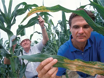 An issue of great interest to many agencies is workforce development as some federal scientist jobs are not even able to attract enough applicants to fill. USDA-ARS photo by Keith Weller.